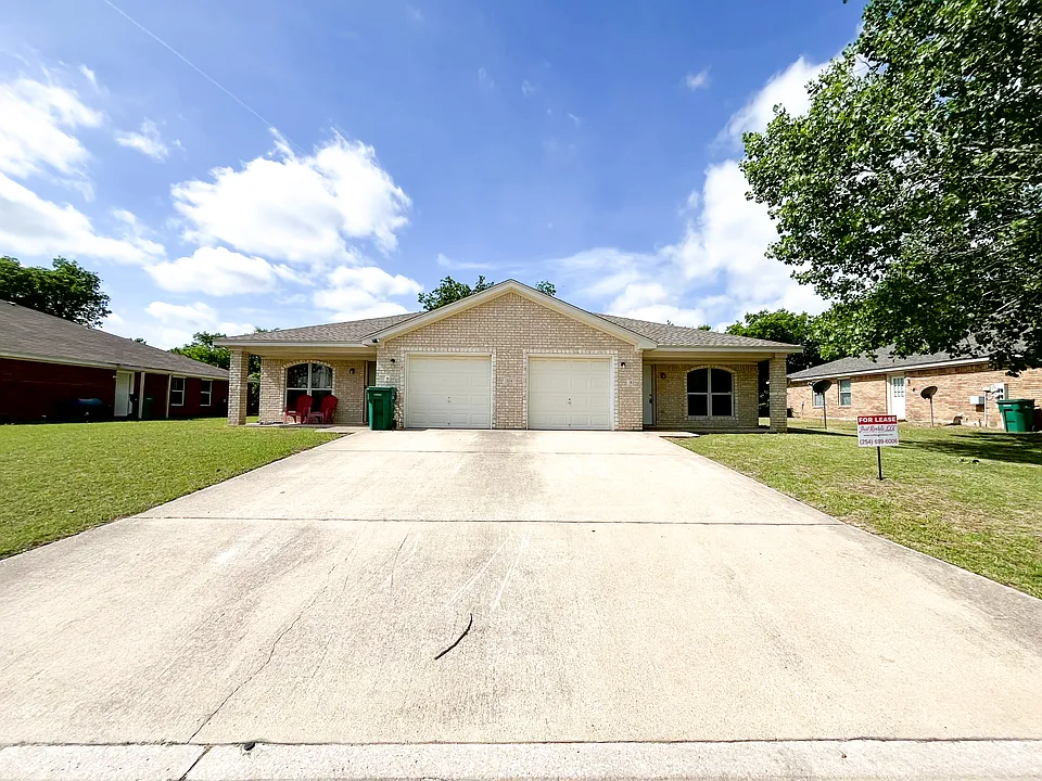 204 Dale Earnhardt Dr #A