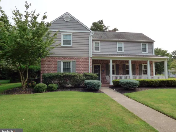 12 Lafayette Rd, Carneys Pt, NJ 08069