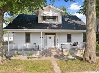 512 S Herman St, Lebanon, IL 62254