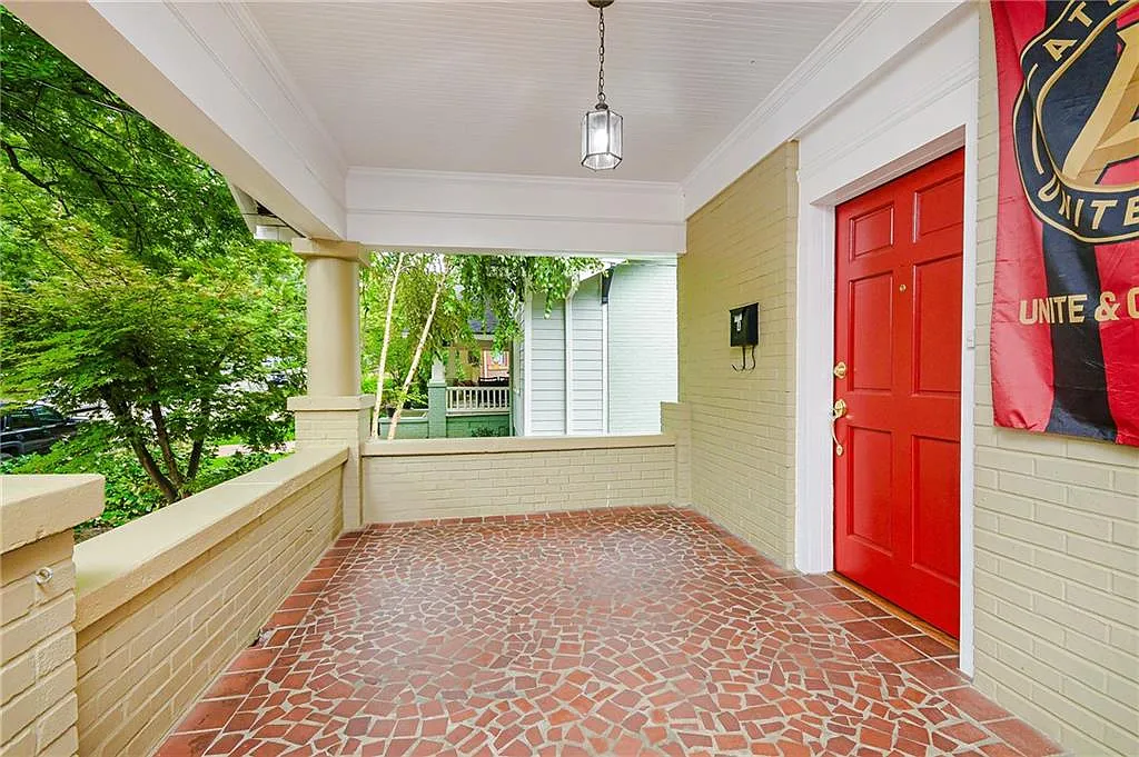 2 bed, 2.0 bath, 1200 sqft, $2,550 — Photo 3