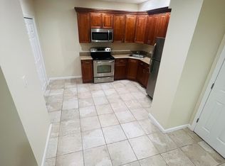 39 Mineola Blvd #LLB, Mineola, NY 11501