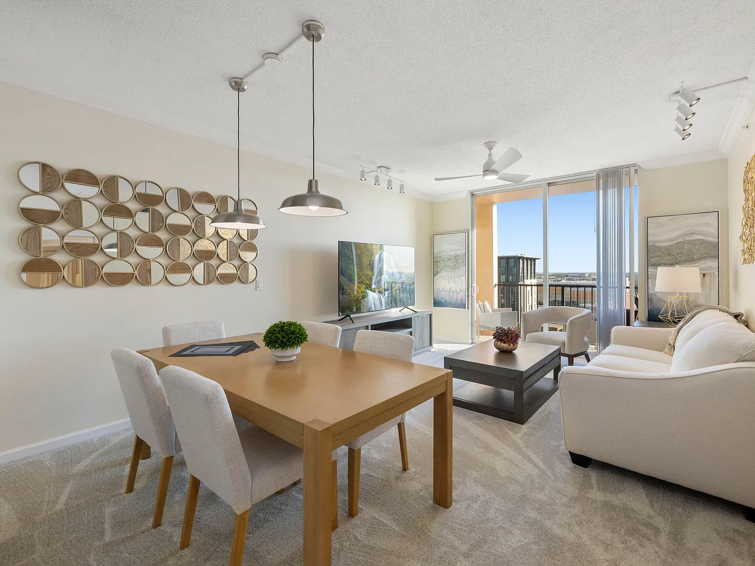 1 bed, 1.0 bath, 706 sqft, $3,500 — Photo 1