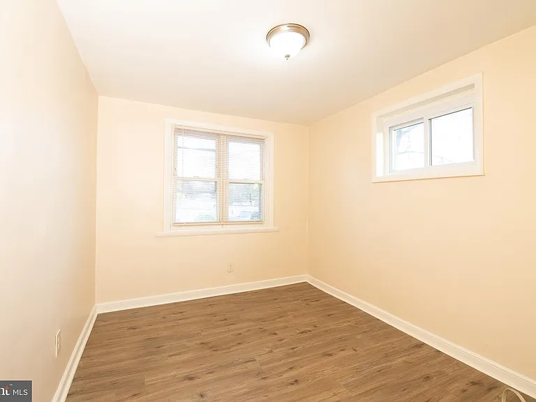 6021 N Norwood St — Photo 9