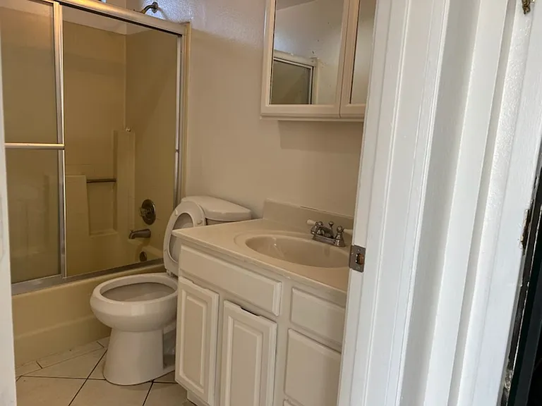 2065 Riley Ct — Photo 10