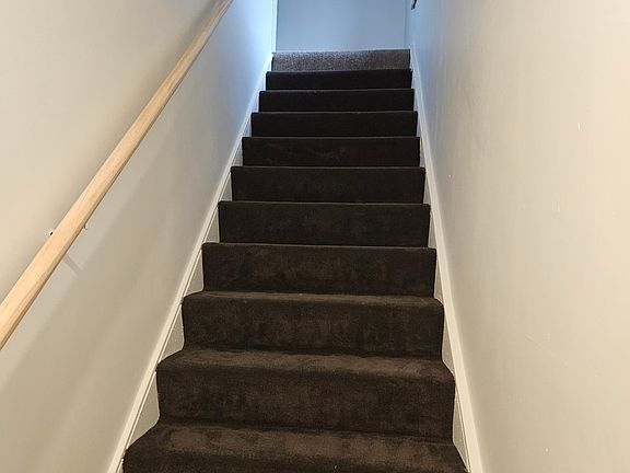 3rd image of 1324 Prospect Ave SE APT 2