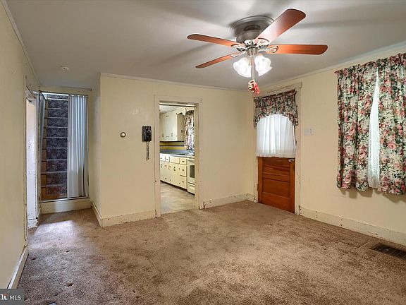 4th image of 475 Wolfs Bridge Rd