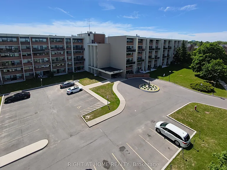1050 Stainton Dr #201 — Photo 19