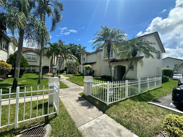 10807 NW 8th St #7U6, Hollywood, FL 33026