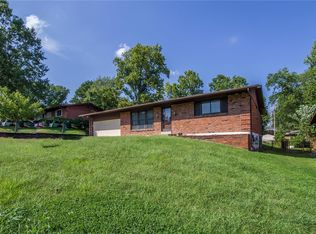 3621 Eileen Ann Dr, Saint Louis, MO 63129