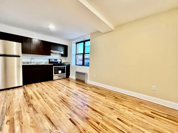 (undisclosed Address), Yonkers, NY 10701