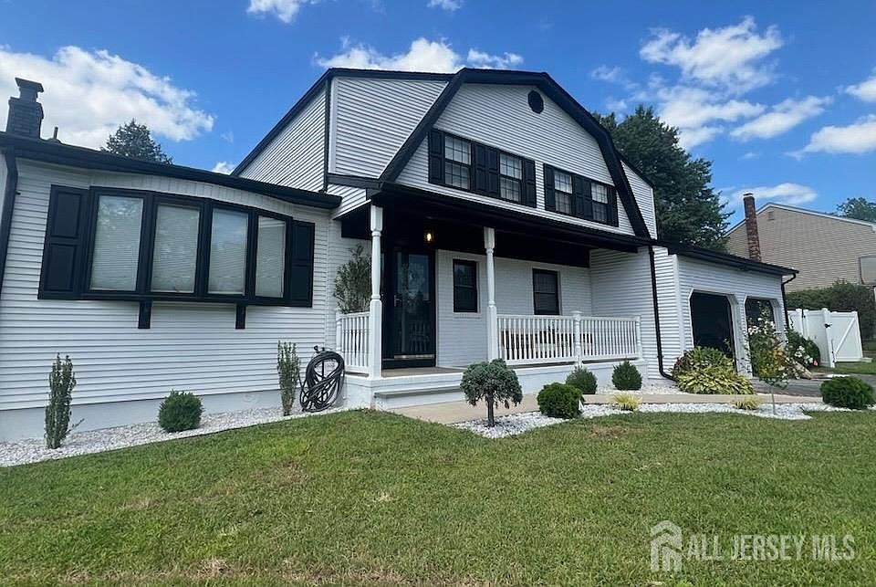 1st image of 31 Wolfpack Rd