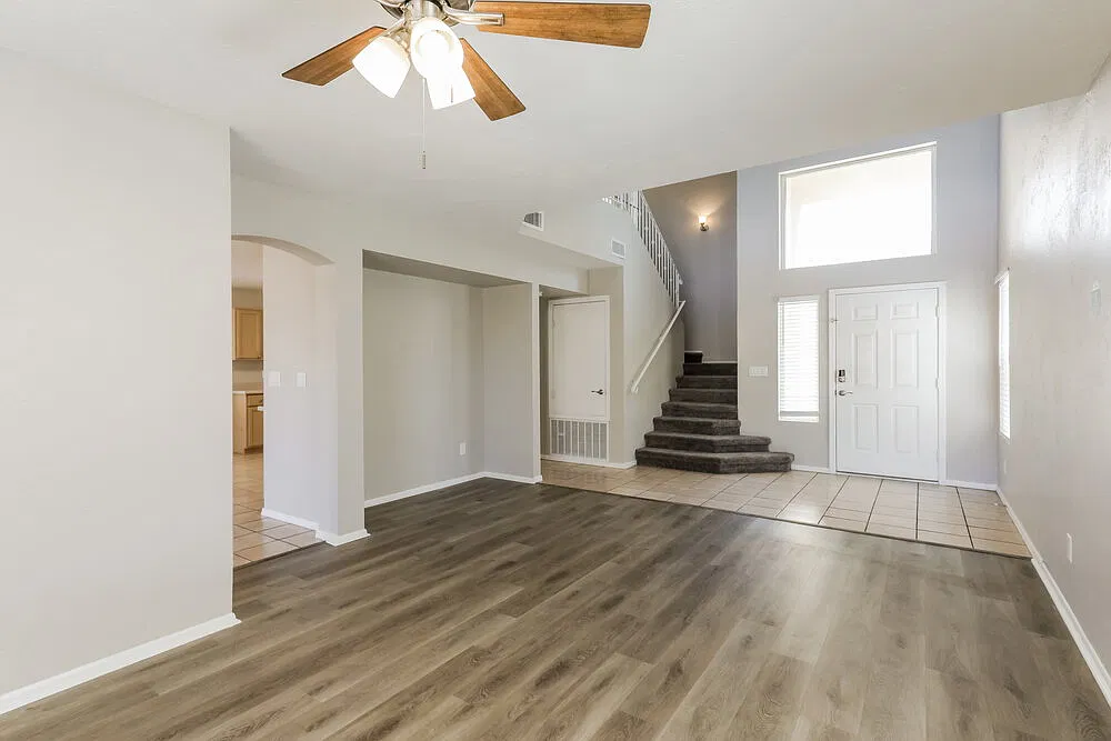 4 bed, 2.5 bath, 2055 sqft, $2,350 — Photo 4