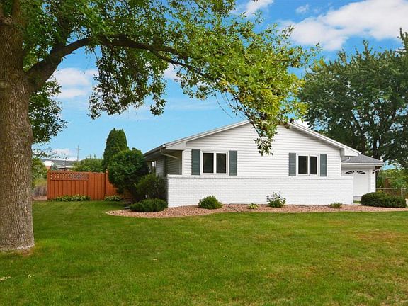 4th image of 10913 Southview Dr
