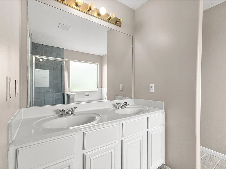 17250 Cricketbriar Ct — Photo 27