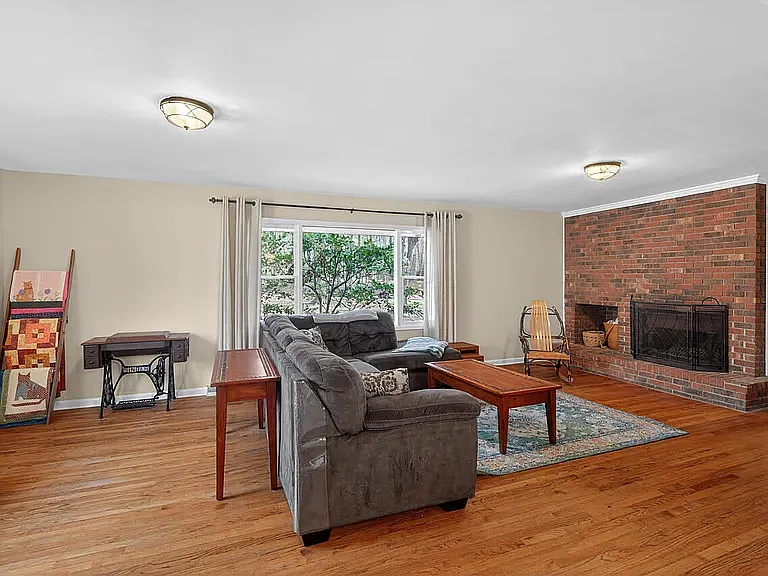 920 Shadylawn Rd — Photo 17
