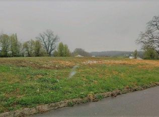 Quiet Oaks Way, Dandridge, TN 37725