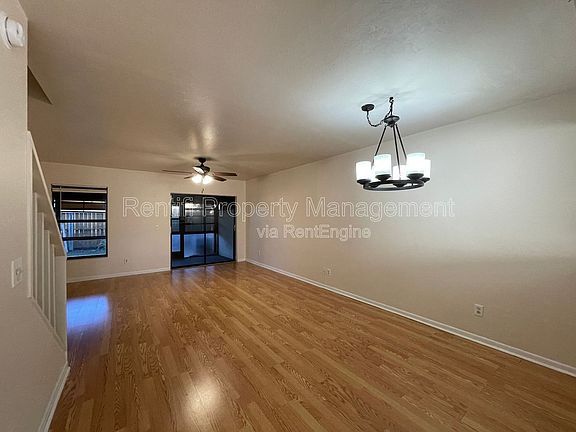 4th image of 2131 Crystal Dr APT 24