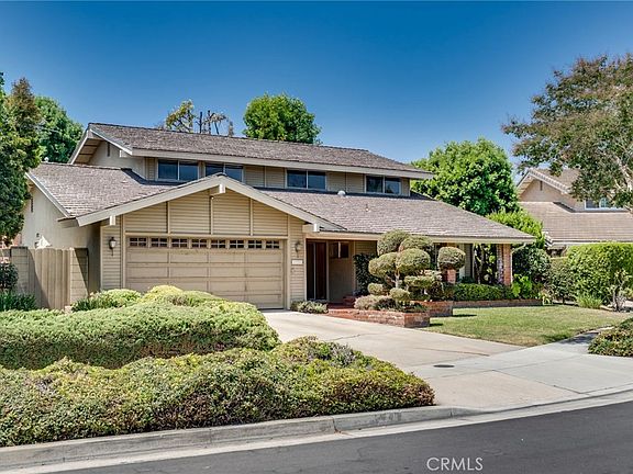 3rd image of 17331 Elsinore Cir