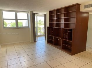 9411 SW 4th St APT 404, Miami, FL 33174