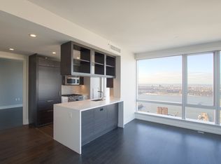 555 10th Ave APT 43N, New York, NY 10018