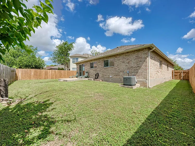 1201 Sheltie Ln — Photo 30