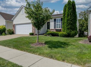 1039 Silo Bend Dr, Wentzville, MO 63385