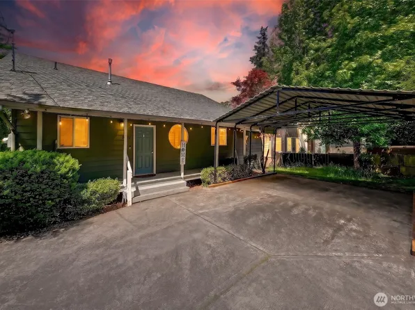 27917 10th Avenue S #1, Des Moines, WA 98198