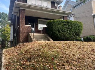 5875 Bartlett St, Pittsburgh, PA 15217