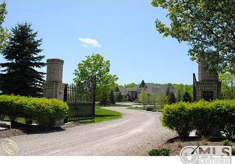 Gated Entrance.jpg