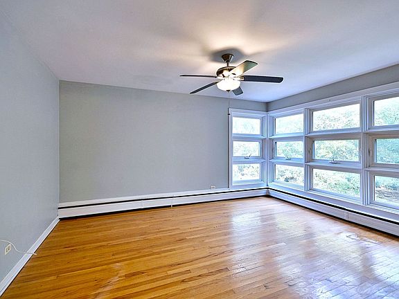 4th image of 8233 Lake St