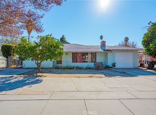 1015 E Oakland Ave, Hemet, CA 92543