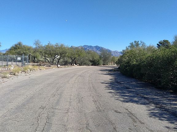 5th image of 3920 W Placita Oeste