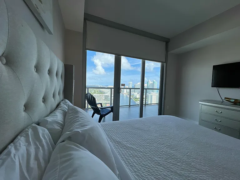 2600 E Hallandale Beach Blvd #T3110 — Photo 5