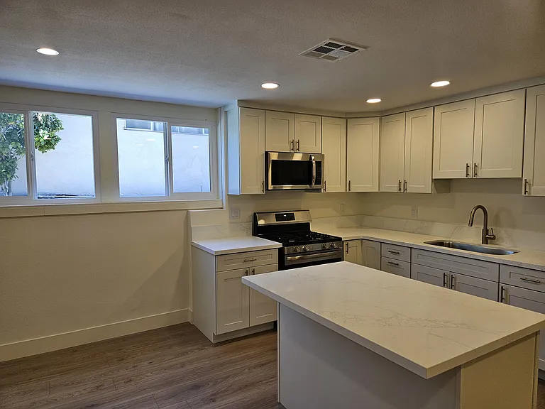 3657 Broadmoor Blvd #ADU — Photo 6
