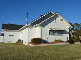 305 E Main St, Hydro, OK 73048