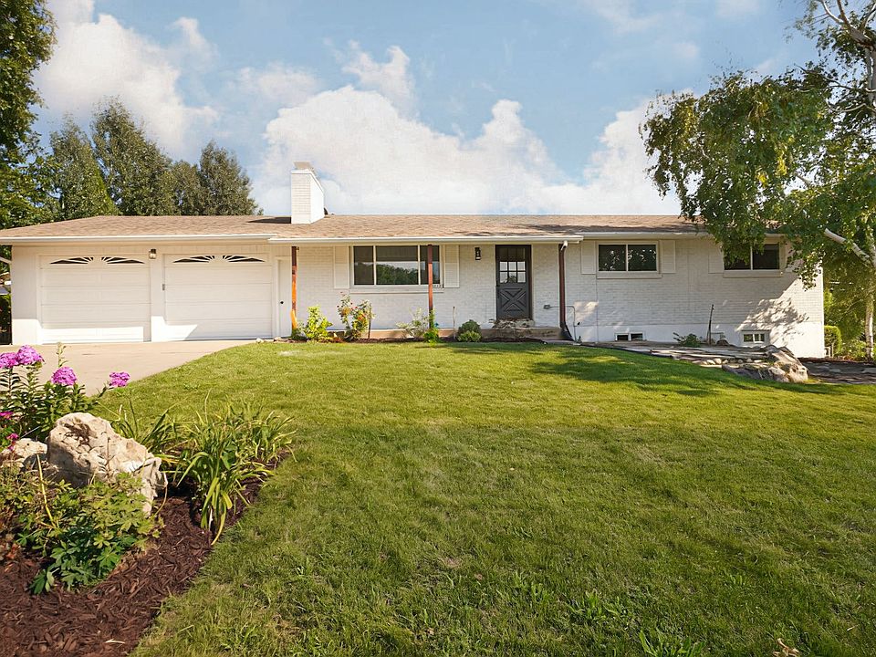 1st image of 3212 N Mount Lomond Dr