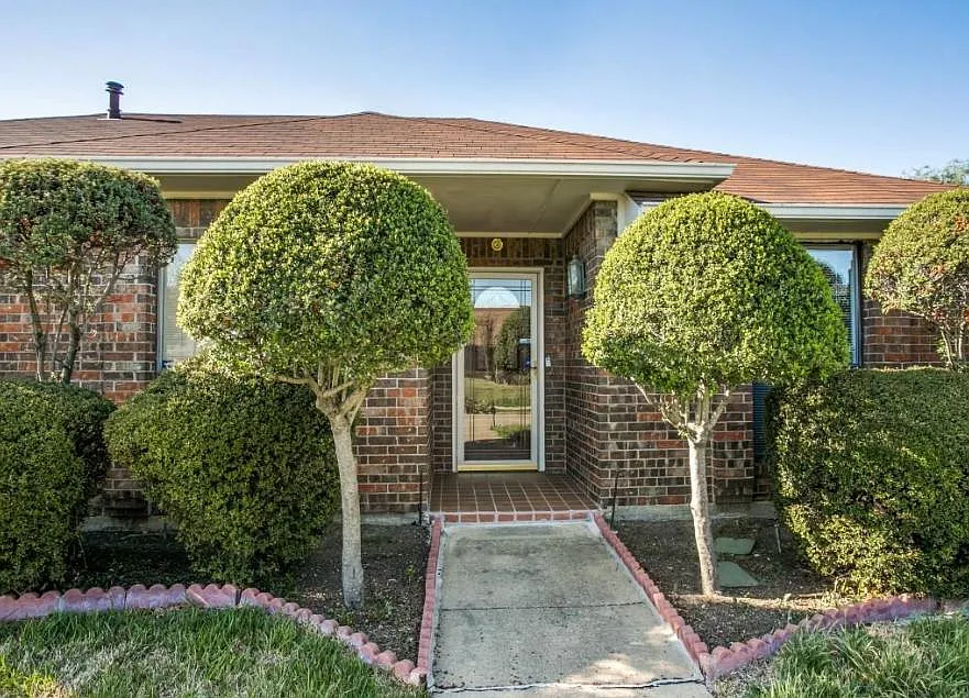 4 bed, 1743 sqft, $2,250 — Photo 2