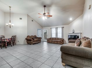 745 Cimarron Square, Poteet, TX 78065