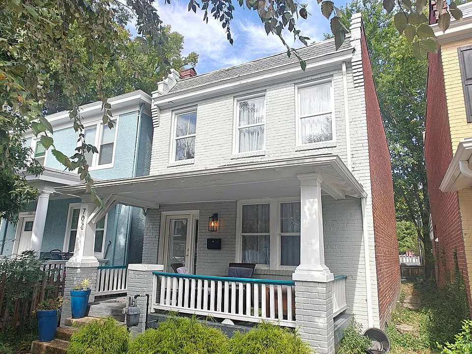 702 Arnold Ave