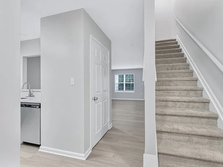 Timber Ridge — Photo 2