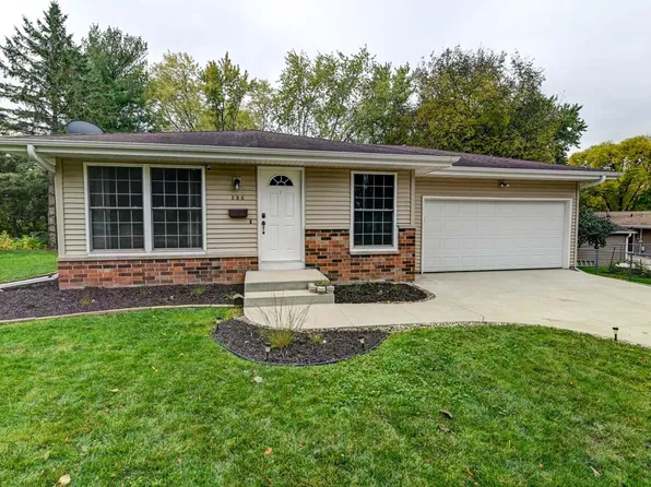 206 Belmont Cir, Madison, WI 53714