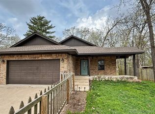 1025 Jackson Ave, Tahlequah, OK 74464