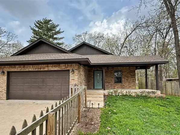 1025 Jackson Ave, Tahlequah, OK 74464