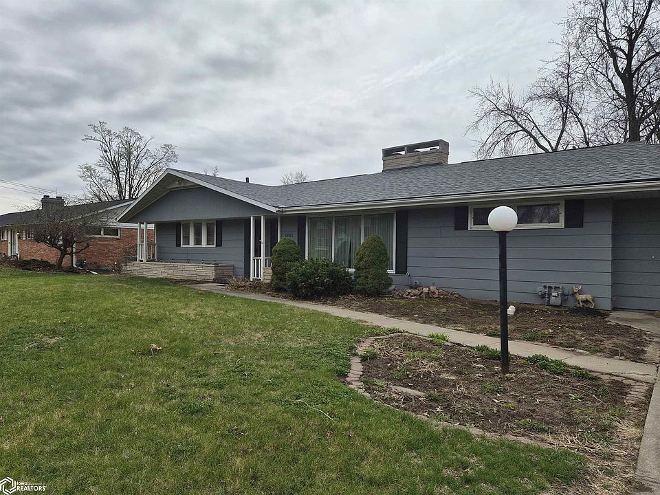 1st image of 1205 S 15th Ave W
