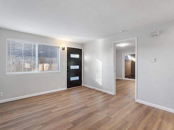 5th image of 918 N M St APT 4