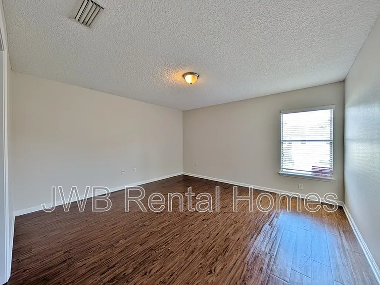 8402 McGirts Village Ln #7E — Photo 7