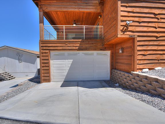 4th image of 2837 Hillcrest Dr