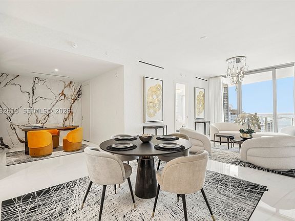 4th image of 300 Biscayne Boulevard #3305W