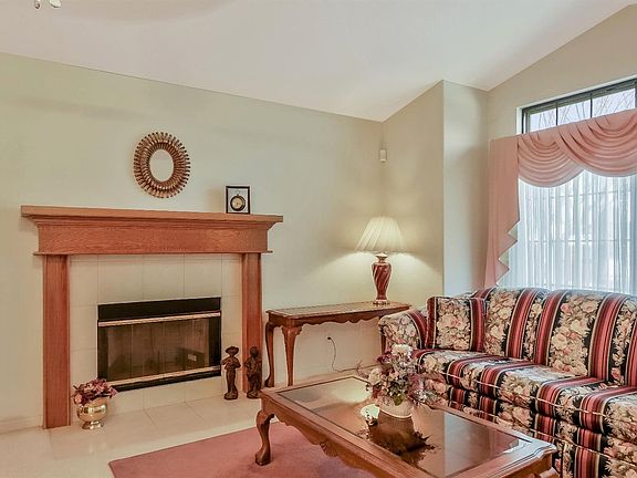 4th image of 1454 Discovery Creek Dr