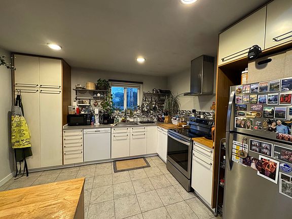4th image of 507 4th Ave N